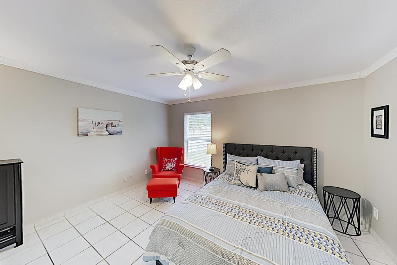 New Listing! “Butterfly Bungalow” In City Center Home Tampa Extérieur photo